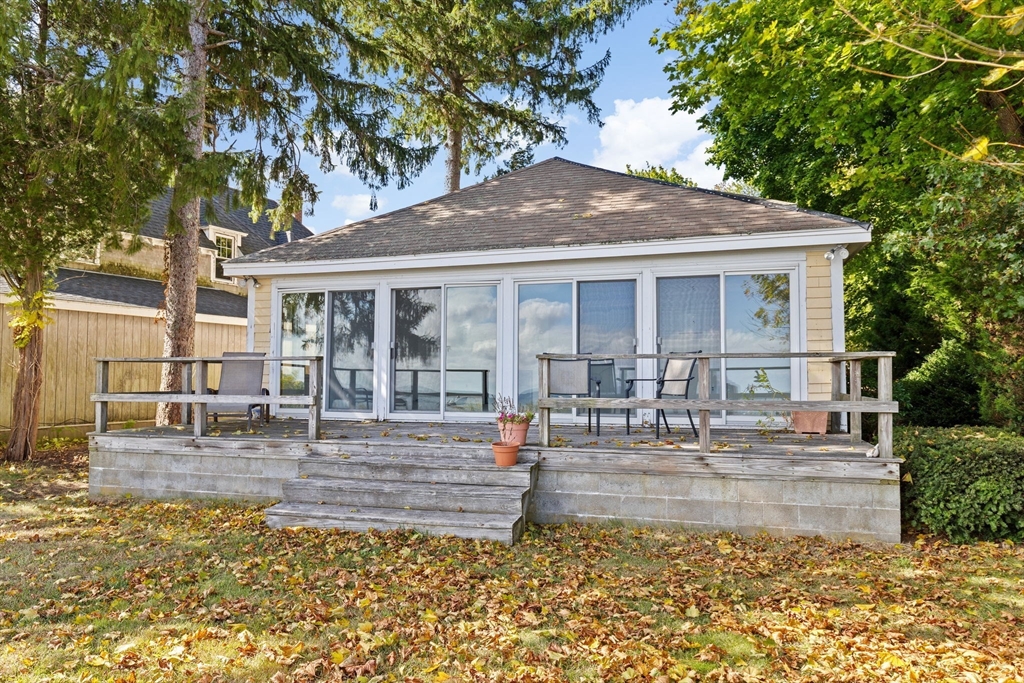 Landing Rd, Duxbury, MA 02332