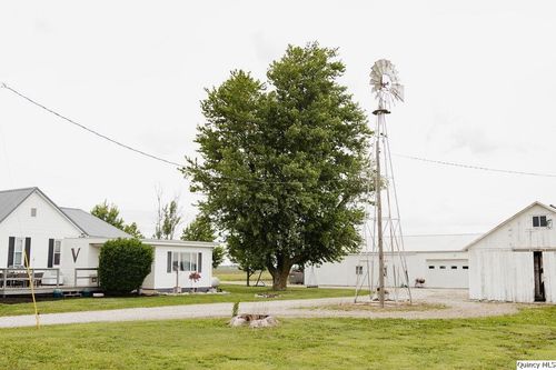 2201 N 2700th Ave, Golden, IL, 62339-2026 | Card Image