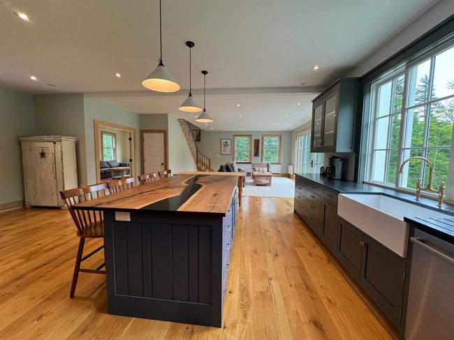 81 Pine Tree Ln, House other with 4 bedrooms, 3 bathrooms and null parking in Manchestr Ctr VT | Image 33