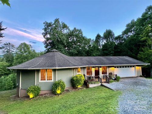 939 Morgan Hill Rd, Black Mountain, NC, 28711-9635 | Card Image