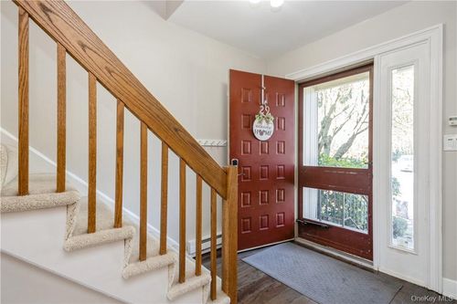 29 Krystal Dr, Somers, NY, 10589-3027 | Card Image