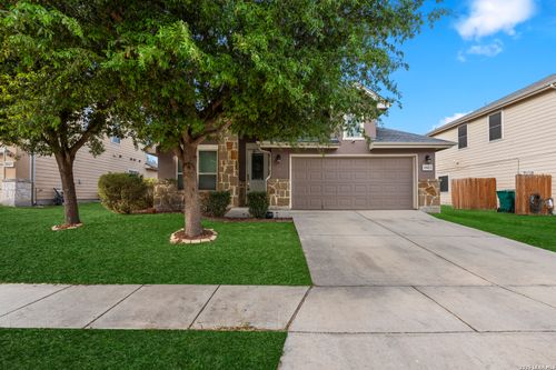 10421 Macarthur Way, Converse, TX, 78109-1990 | Card Image