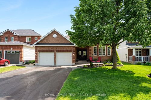 29 Shining Star Cir, Stittsville, ON, K2S2B4 | Card Image