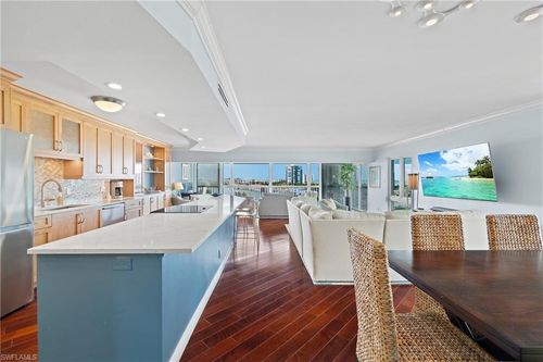 803-250 Park Shore Dr, NAPLES, FL, 34103-3492 | Card Image