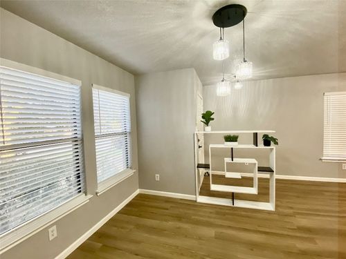 2411 Glen Field Dr, Cedar Park, TX, 78613-7608 | Card Image