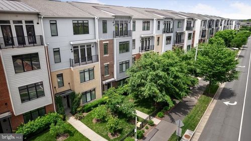 1318 Ribbon Limestone Ter Se, LEESBURG, VA, 20175-4737 | Card Image