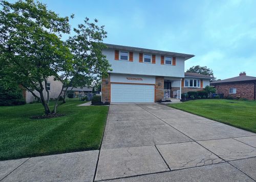 4749 Almont Dr, Columbus, OH, 43229-6303 | Card Image