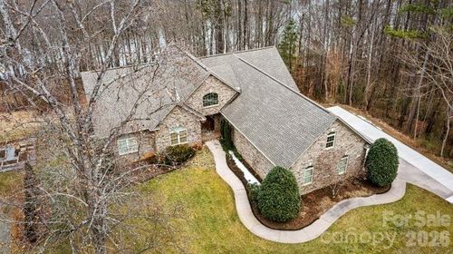 6124 Plantation Pointe Dr, Granite Falls, NC, 28630-8769 | Card Image