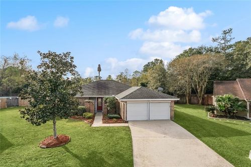 700 S Lake Caddo Ct, Slidell, LA, 70461-3847 | Card Image
