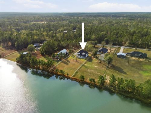 2056 White Doe Ct, Cleveland, TX, 77328-8880 | Card Image