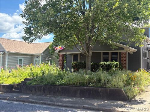 310 Hooker St, Washington, MO, 63090-2819 | Card Image