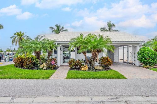 847 Spanish Drive S, LONGBOAT KEY, FL, 34228 | Card Image