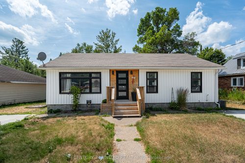 178 Burleigh St, Apsley, ON, K0L1A0 | Card Image