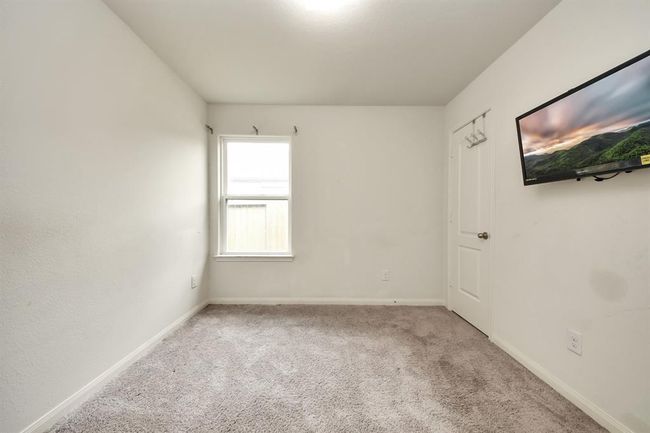 Bedroom 3, near front door | Image 14