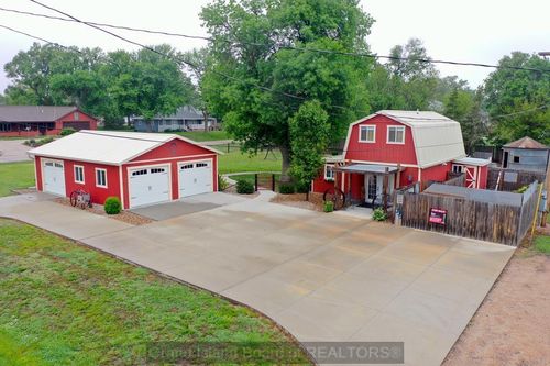 106 N Derby Ave, Giltner, NE, 68841-4514 | Card Image