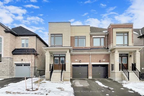 4 Armilia Pl, Whitby, ON, L1P0N9 | Card Image