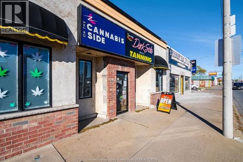 4756 Tecumseh Rd E, Windsor, ON, N8T1B7 | Card Image