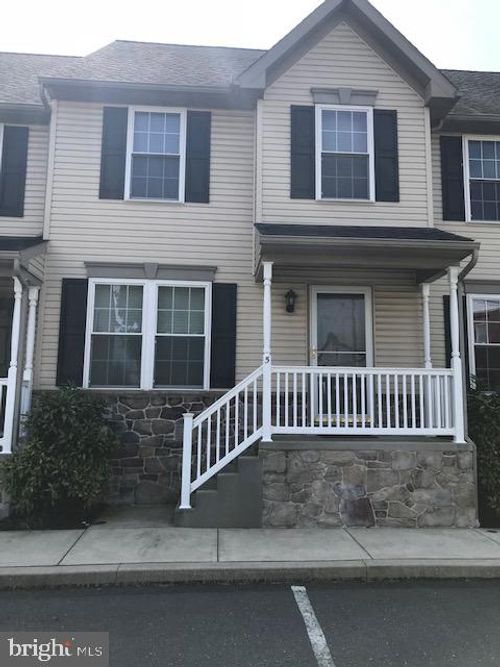 5-270 Locust St, NEW HOLLAND, PA, 17557-1672 | Card Image