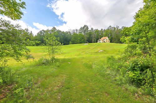 21 Martin Dr, Danbury, NH, 03230-4601 | Card Image