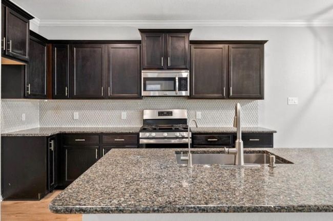 910 S Chamfer Way, House other with 4 bedrooms, 3 bathrooms and 2 parking in Crosby TX | Image 13