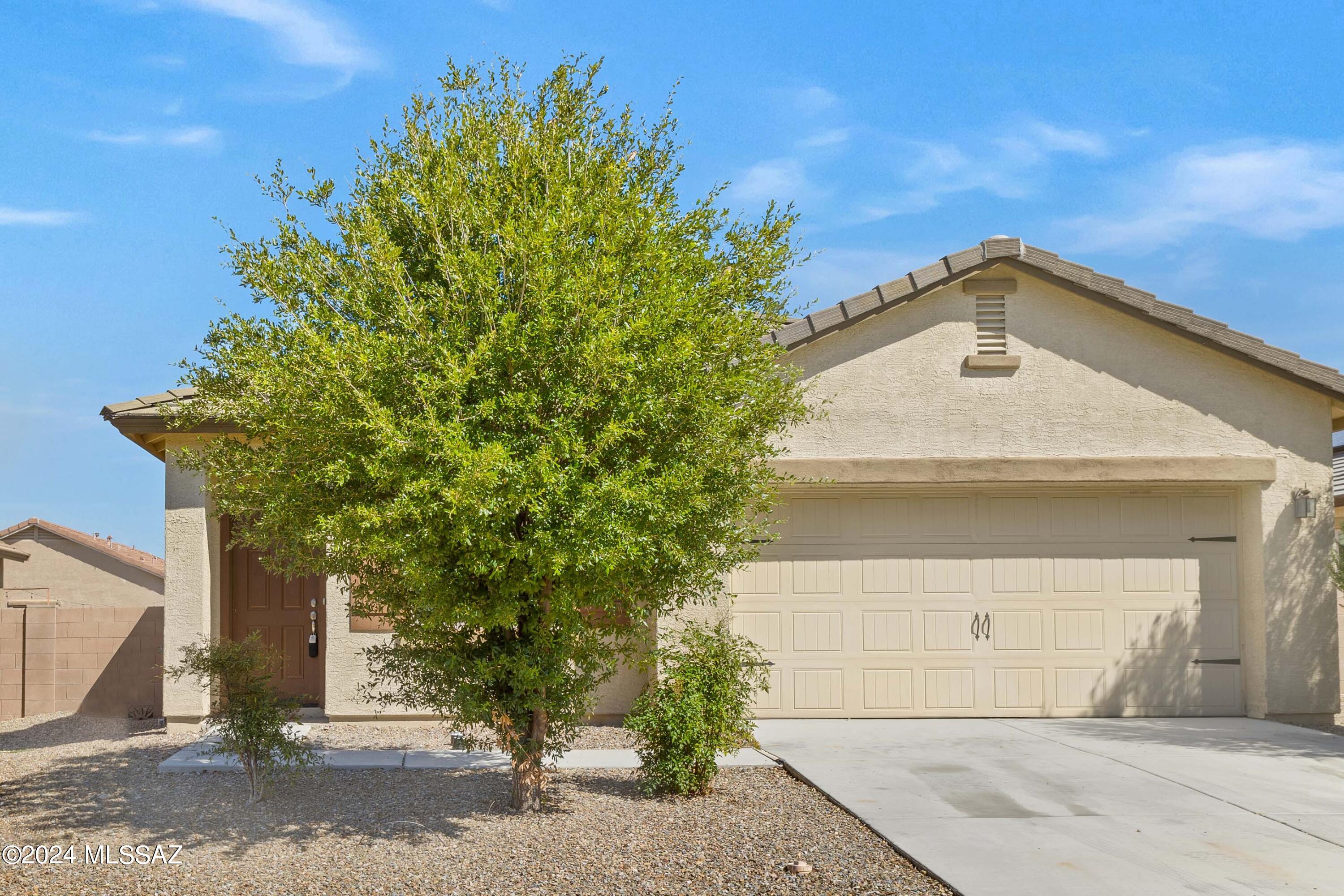 Screech Owl Dr, Tucson, AZ 85757