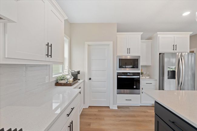 OneTenTen Homes Emerald Isle Madison Loft Model - 14367 Acer Ave., Rosemount | Image 11