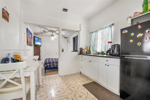 1-4521 Sw 5th Ter, Coral Gables, FL, 33134-1919 | Card Image