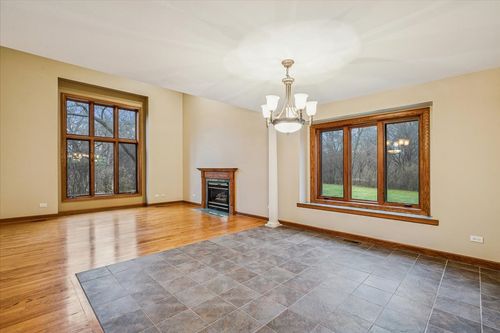 16693 W Cherrywood Ln, Wadsworth, IL, 60083-9601 | Card Image