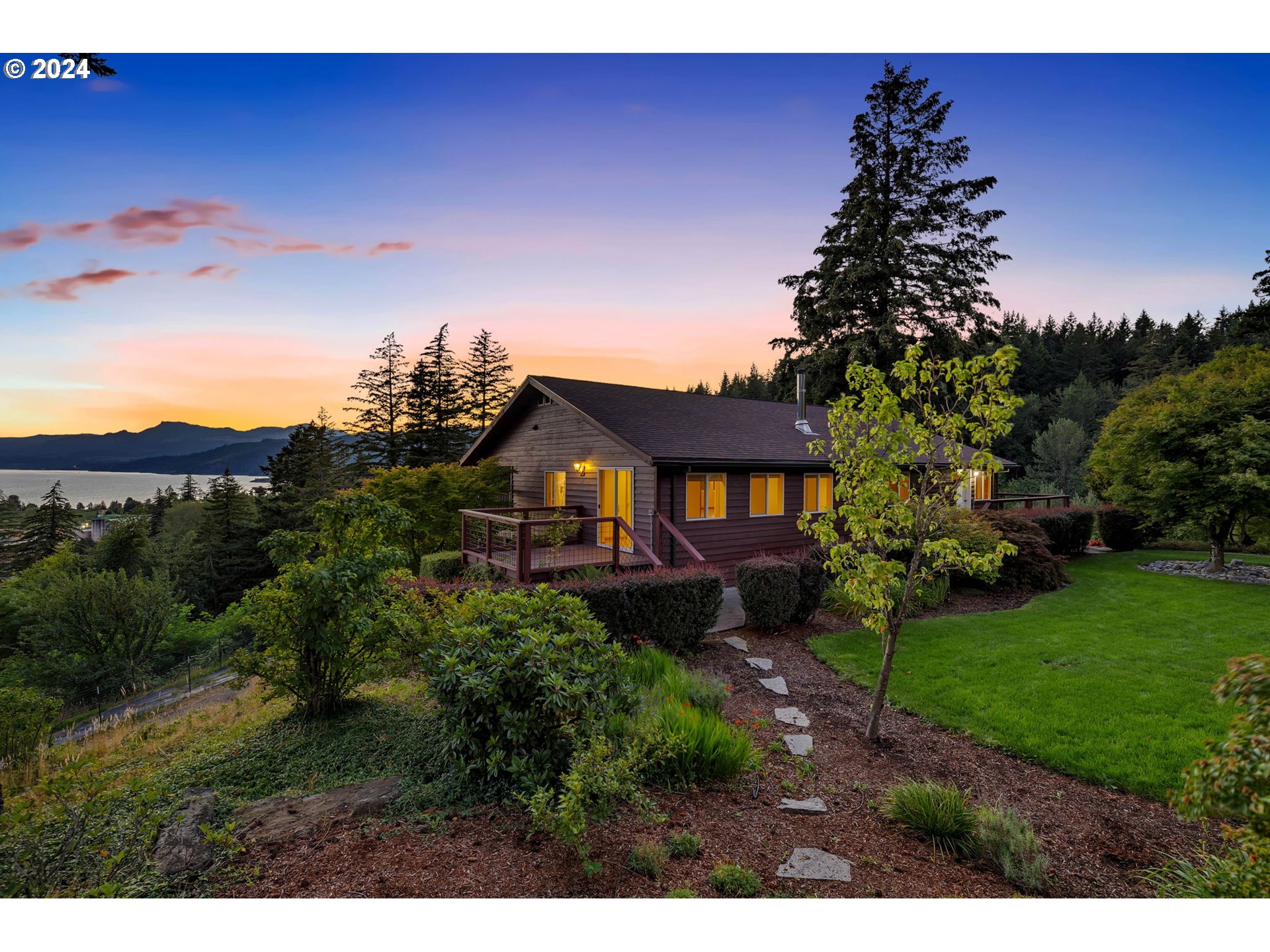 Wedrick Rd, Stevenson, WA 98648