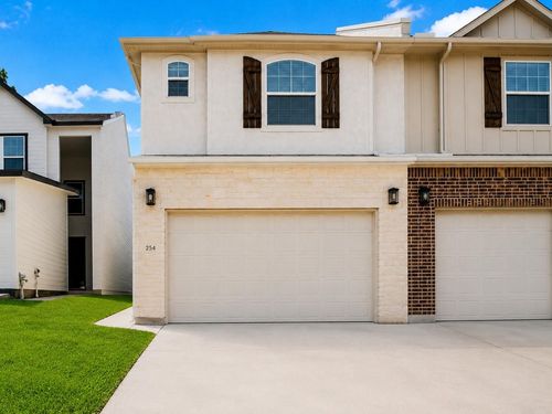 254 Capetown, Montgomery, TX, 77356-8860 | Card Image