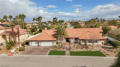 3236 Cliff Sieler Ct, Las Vegas, NV, 89117-3250 | Card Image