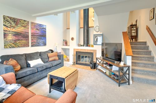 81-81 Deer Run, Bethel, CT, 06801-1464 | Card Image