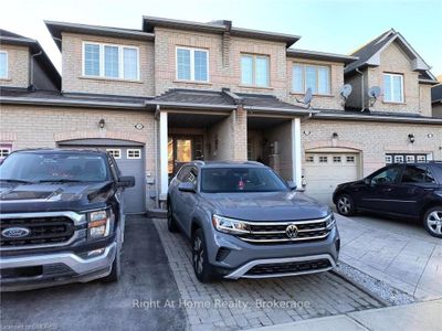 3497 Southwick St, House attached with 3 bedrooms, 4 bathrooms and 3 parking in Mississauga ON | Image 1