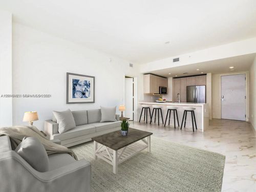 2007-2000 Metropica Way, Sunrise, FL, 33323-3226 | Card Image