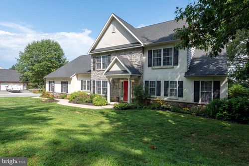 501 Bald Eagle Ct, Lancaster, PA, 17601-1180 | Card Image