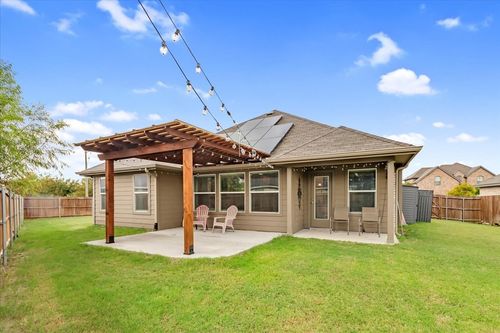 1200 Queens Brook Ln, Fort Worth, TX, 76140-5705 | Card Image