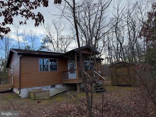 722 Oak Hill Rd, Berkeley Springs, WV, 25411-3496 | Card Image