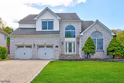 30 Baybury Ct, East Hanover, NJ, 07936-2915 | Card Image