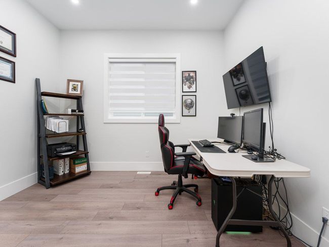11120 241a St, House other with 5 bedrooms, 5 bathrooms and 4 parking in Maple Ridge BC | Image 11
