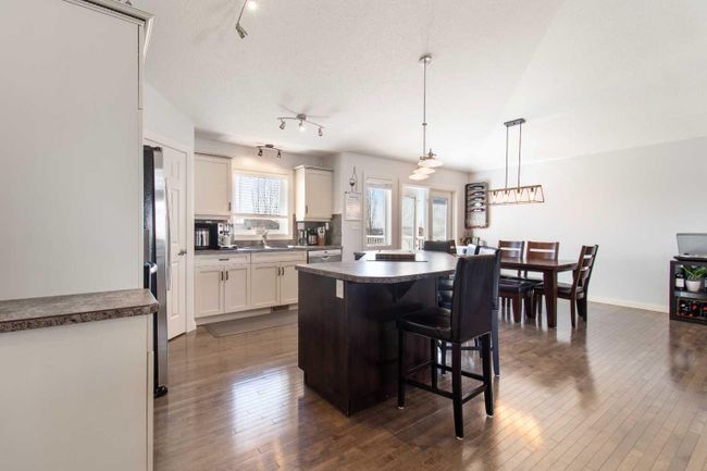 139 Isherwood Close, Home with 4 bedrooms, 3 bathrooms and 3 parking in Red Deer AB | Image 6