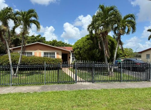 20410 Nw 26th Ct, Miami Gardens, FL, 33056-1556 | Card Image