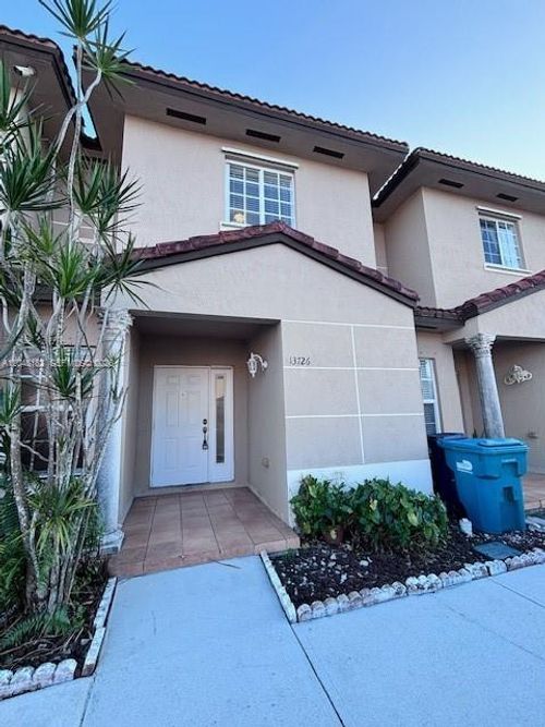 13726 Sw 171st Ln, Miami, FL, 33177-2195 | Card Image