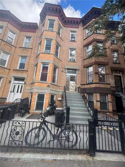 469 49th St, Brooklyn, NY, 11220-1933 | Card Image