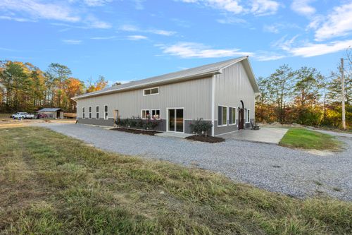 2025 Glenwood Dr, Mosheim, TN, 37818-4941 | Card Image