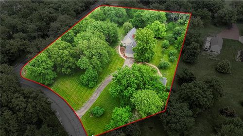 25409 Timberlake Trl, Greenwood, MO, 64034-8921 | Card Image