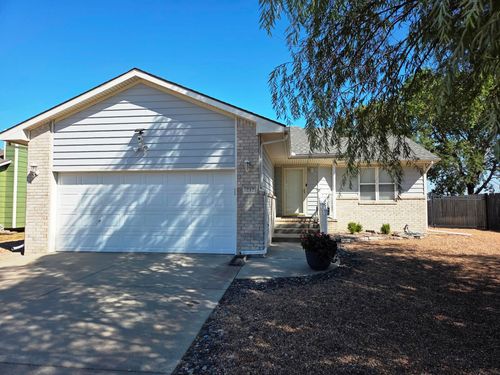 212 Sheffield St, Newton, KS, 67114-7701 | Card Image
