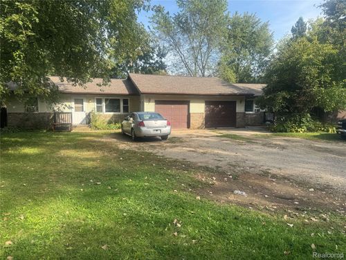 2839 Lamotte St, Marlette, MI, 48453-1078 | Card Image