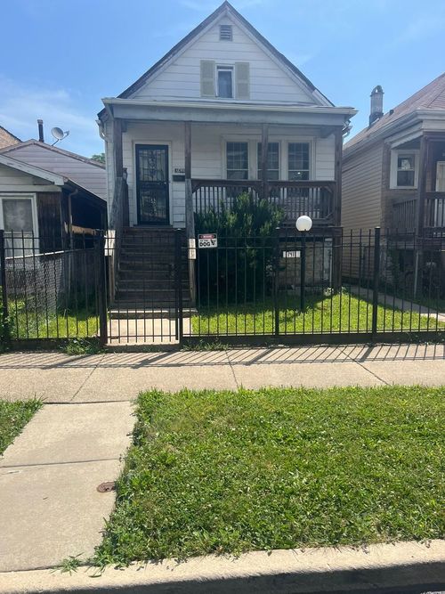 7411 S Morgan St, Chicago, IL, 60621-1046 | Card Image