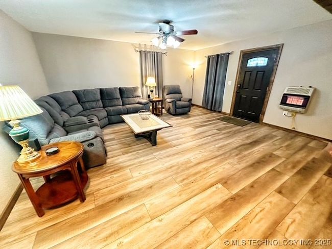 401 Diamond St, House other with 4 bedrooms, 2 bathrooms and null parking in Holdenville OK | Image 7