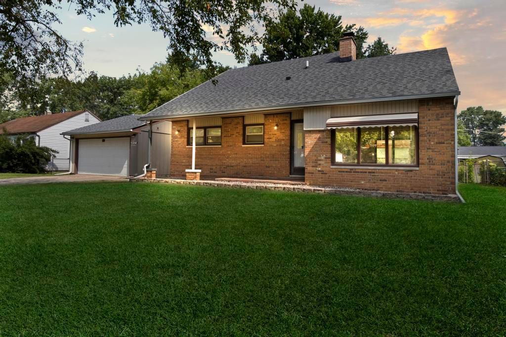 Stocker St, Farmington Hills, MI 48335